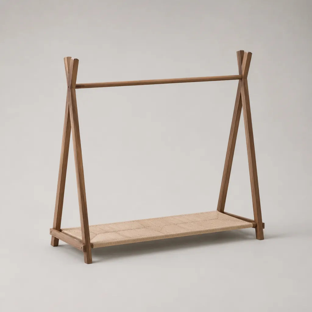 Portant à vêtements sur pied en bois massif avec étagère tressée, forme en A, brun noyer et beige, 120 × 45 × 150 cm